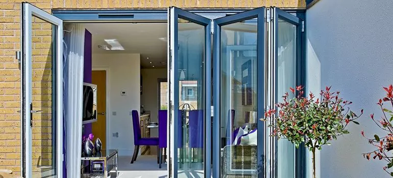 Bifold Door Repairs Near Me in Altamonte Springs, FL